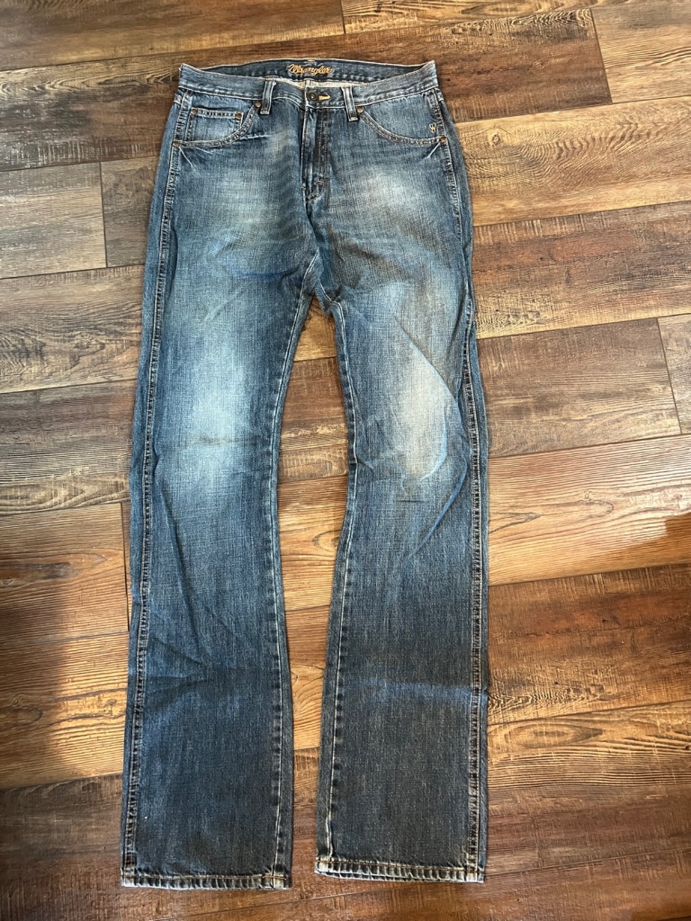 Wrangler 88MWZDK Men's Faded Blue Bootcut Jeans 32x38.